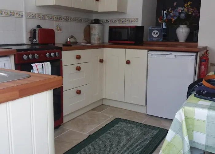 Pen Llyn Quarryman\'S Cottage